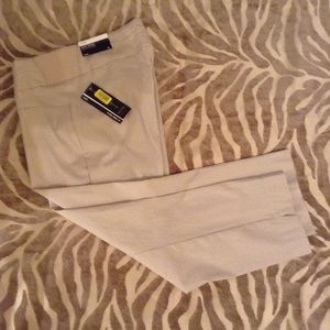 Secret Support Crop Pants in 6P